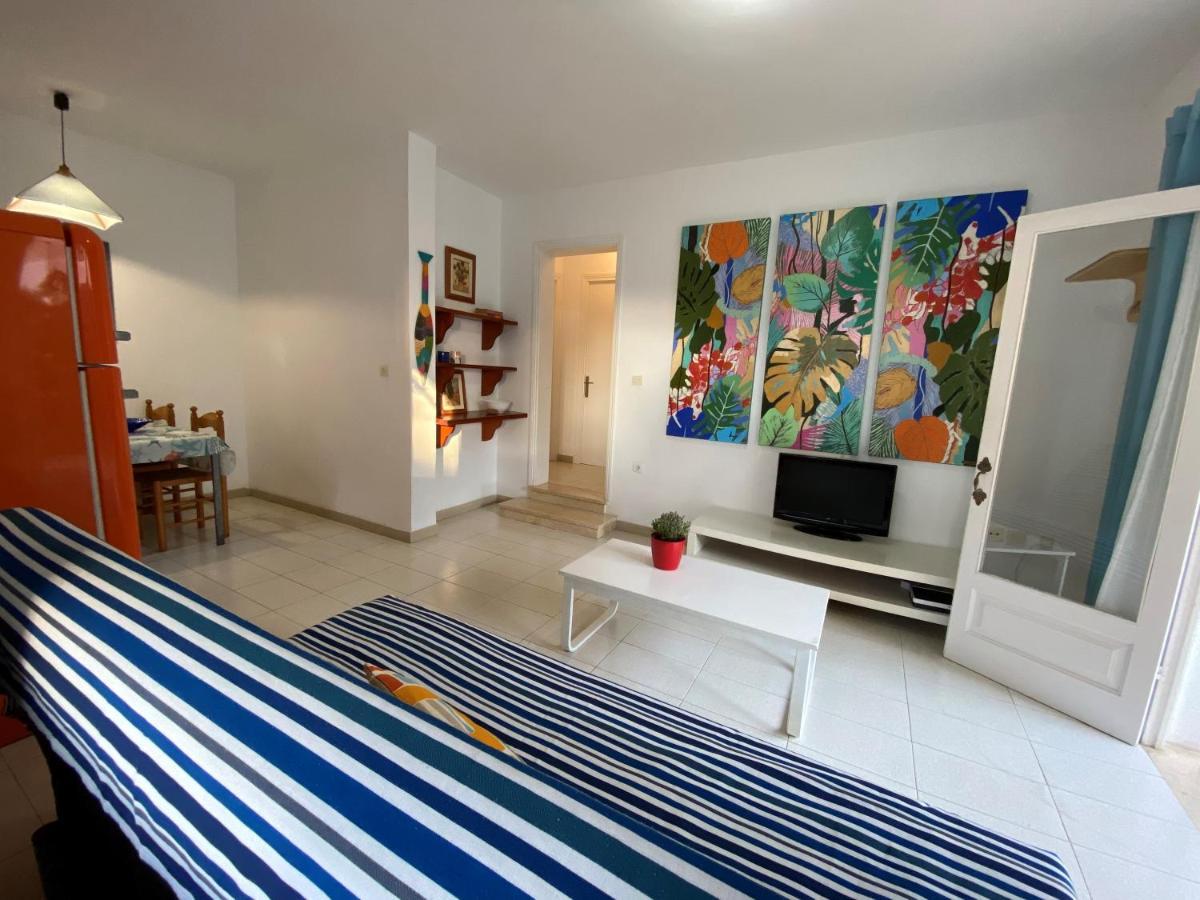 Apartment With Garden And Swimming And Beach カラ・ブランカ エクステリア 写真